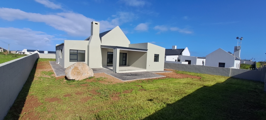 4 Bedroom Property for Sale in Hoogland Western Cape